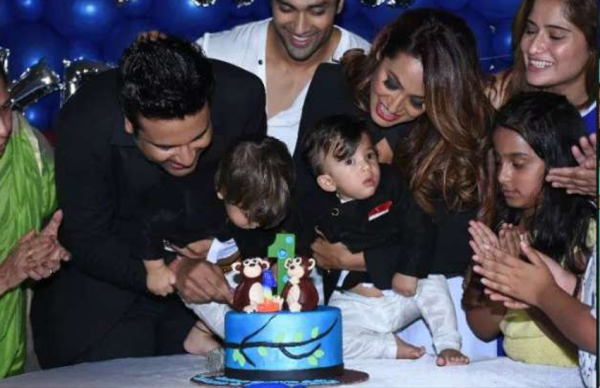 कृष्णा-कश्मीरा ने मनाया अपने जुड़वां बच्चों का पहला बर्थडे, वन नाइट स्टैंड से हुई थी प्यार की शुरुआत