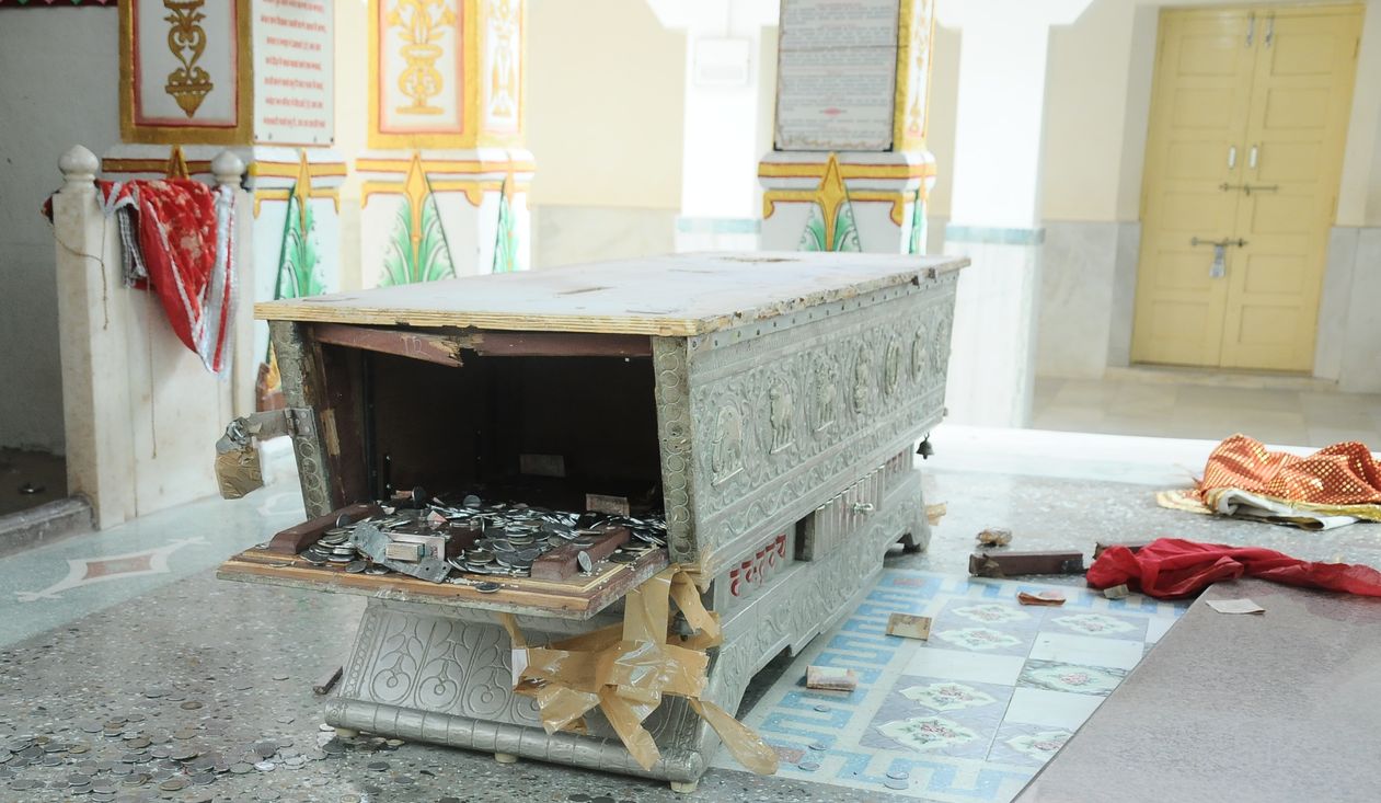 Jodhpur,jodhpur news,jain temple,Jodhpur Hindi news,theft Statue of God,theft in Jain temple,jodhpur crime,eight metal statue,jain temple in rajasthan,jodhpur crime news,
