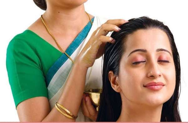 घर पर ही करें अपने बालों की देखभाल