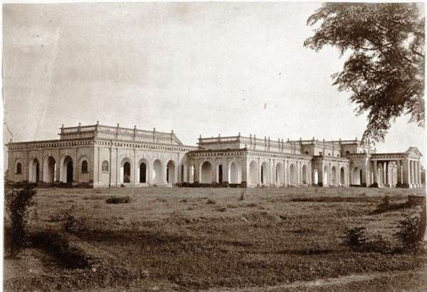 Balrampur Hospital