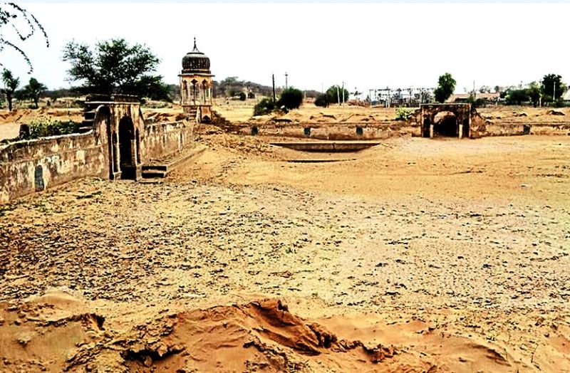 story of leak of water in Gaughat johad in malsisar jhunjhunu