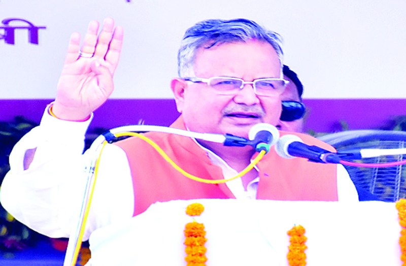 सारंगढ़ के लोगों की उम्मीद टूटी, जब सीएम ने विकास यात्रा के दौरान जनसमूह को संबोधित करते हुए कही ये बात...