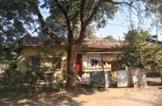 मरम्मत के नाम पर हर साल आता है फंड, बावजूद ब्लॉक कालोनी की ऐसी दशा देखकर आप हो जाएंगे हैरान, पढि़ए खबर...