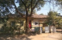 मरम्मत के नाम पर हर साल आता है फंड, बावजूद ब्लॉक कालोनी की ऐसी दशा देखकर आप हो जाएंगे हैरान, पढि़ए खबर...