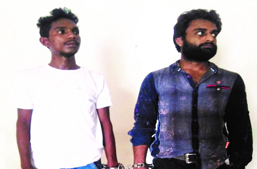 चोर बैंक से प्रिंटर, स्कैनर आदि कुल पचास हजार से अधिक का सामान चुरा ले गए थे