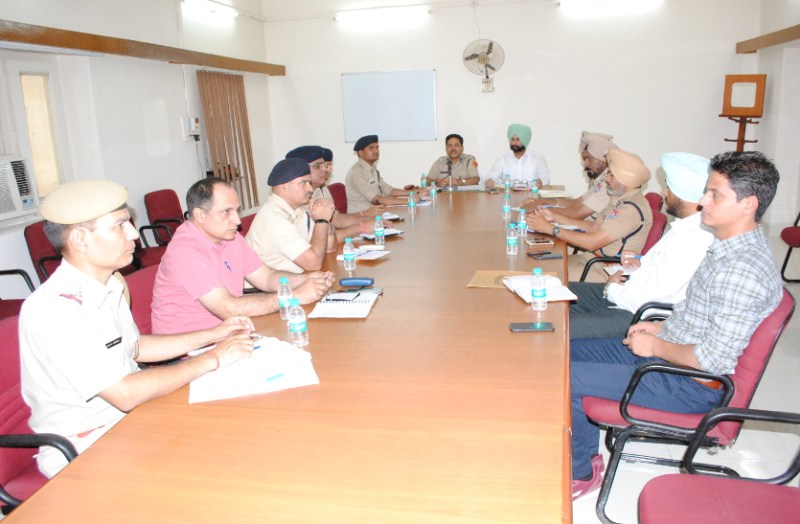 police crime meeting