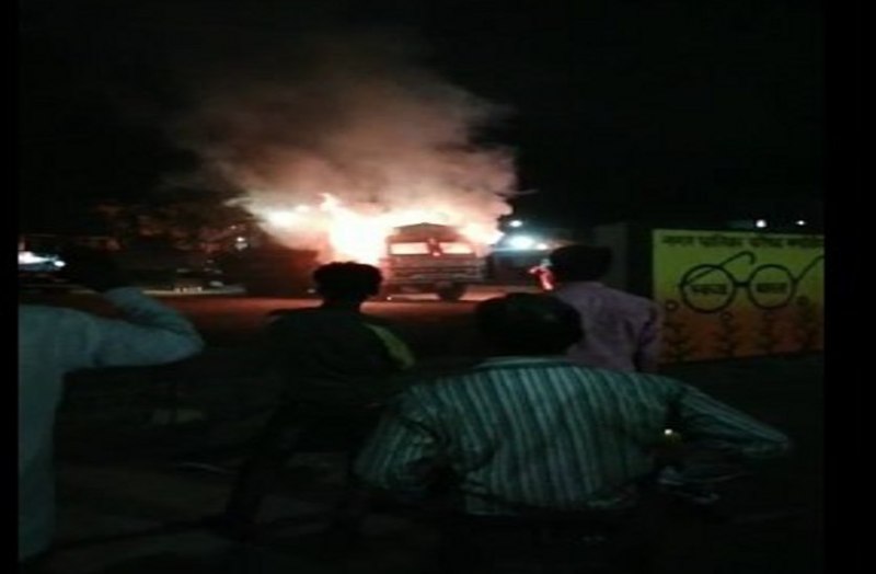 fire, fire in raisen petrol pump, raisen news, raisen patrika, patrika news, patrika bhopal, petrol pump, 