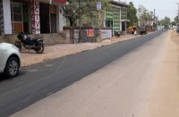 यहां हर समय हैवी वाहन दौड़ते हैं