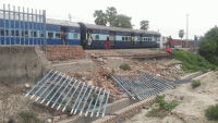 Security Guardrail is broken in IRCTC Ayodhya Junction railway station