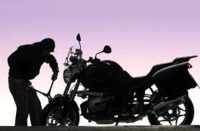 The young man caught trying to steal the bike in bhilwara
