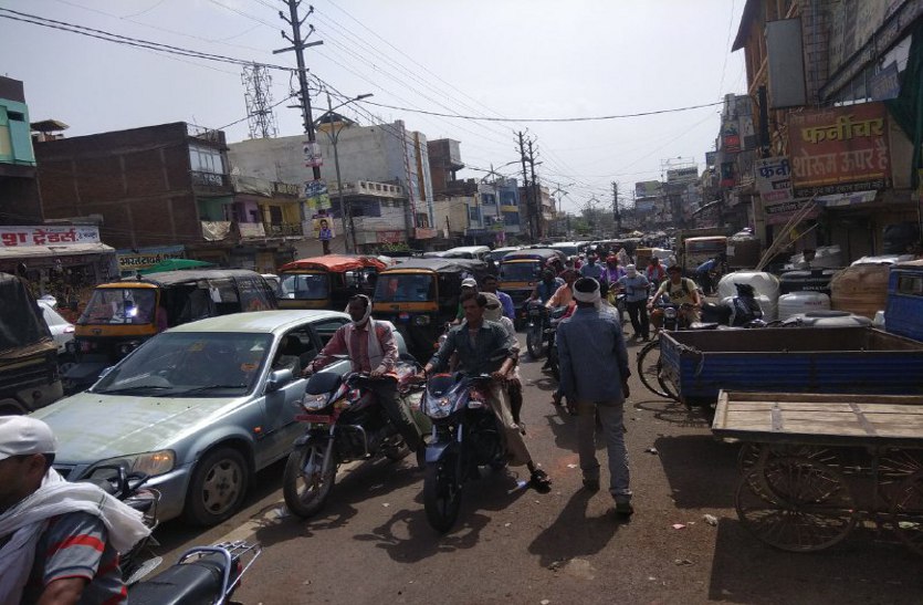 road traffice, guna, guna news, guna traffiec, guna patrika, patrika news, patrika bhopal, bhopal mp,