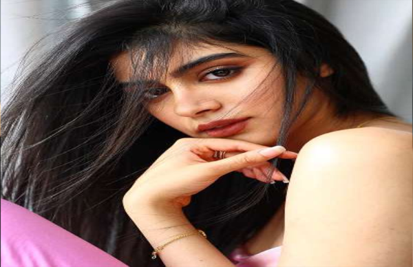 श्रीदेवी की छोटी बेटी खुशी ने करवाया ग्लैमरस फोटोशूट, पहचानना मुश्किल