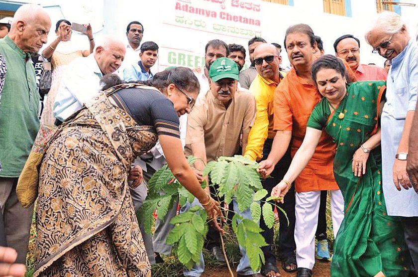 प्रकृति के विरुद्ध जीवनशैली खतरनाक : अनंत कुमार