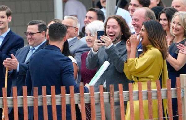 PICS: 10 साल छोटे ब्वॉयफ्रेंड निक जोन्स के भाई की शादी में पहुंची प्रियंका चोपड़ा, शादी की तस्वीरें हो रही हैं वायरल