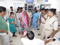 Family members waiting for doctor in SNCU, child death