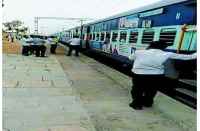 Express train power engine failed in bhilwara