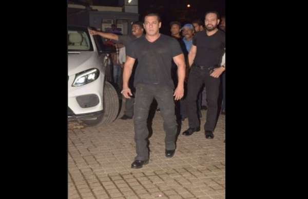 race 3 screening