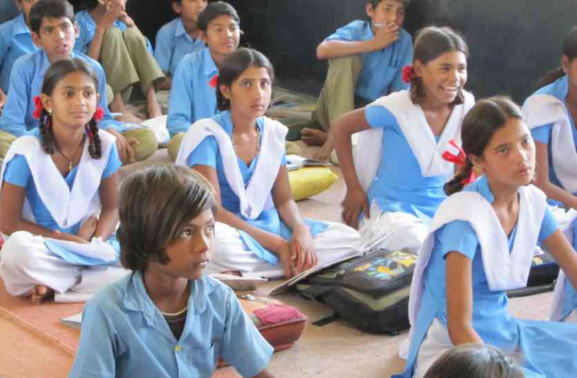 rajgarh, rajgarh news, rajgarh patrika, patrika news, patrika bhopal, bhopal mp, school, recruitments, teachers, kids, model school, rajgarh model school,
