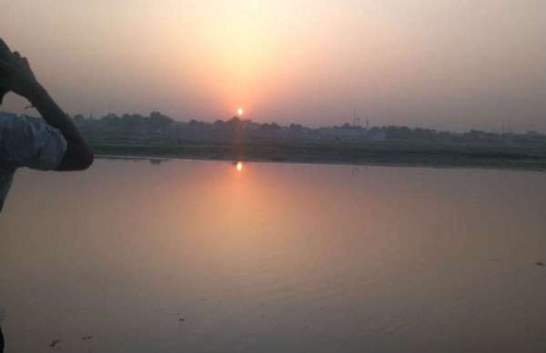 sunrise in agra