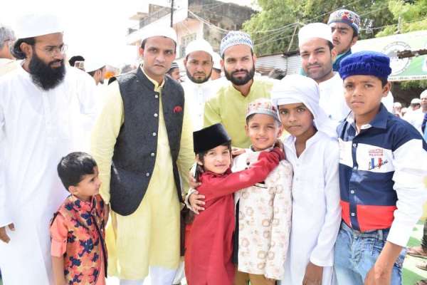 Eid mubarak 2018: Eid Mubarak latest Photos in satna