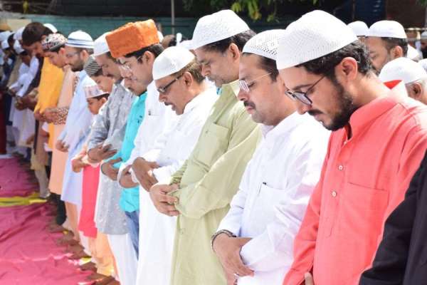 Eid mubarak 2018: Eid Mubarak latest Photos in satna
