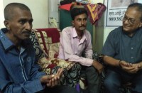 बिछड़े बड़े भाई को देख जबलपुर से आए छोटे भाई के छलक पड़े आंसू