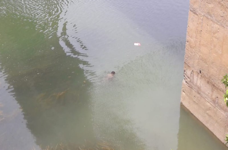 गांव के कोटवार को दी पुलिस को सूचना, सारंगढ़ थाना क्षेत्र की घटना