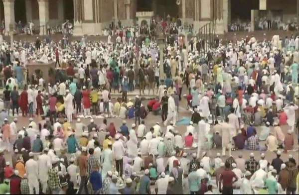 Eid ul fitr being celebrated across nation PM-president wishes