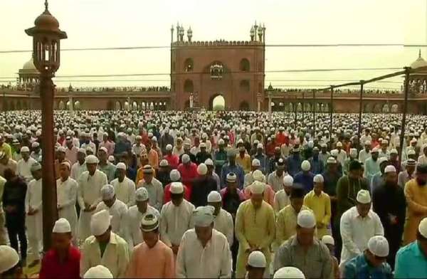 Eid ul fitr being celebrated across nation PM-president wishes