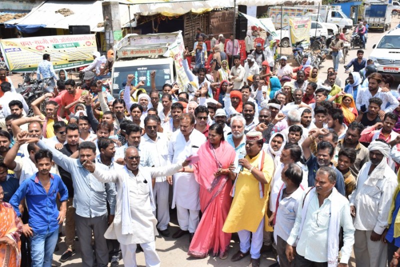 सतना में टमाटर-खीरा 80 रुपए किलो, आलू 40 रुपए पहुंचा