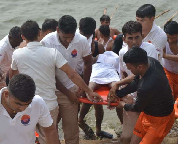 Two youths drowned while bathing at Ramprasad Ghat