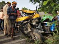 Road accident in Mahrajganj