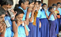 school-children-will-drink-60-000-liters-of-milk-thrice-in-week