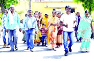 इस गांव में फिर से शुरू हुआ ये अवैध काम, मामले की शिकायत लेकर थाने पहुंचे ग्रामीण