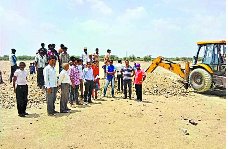 Illegal gravel mining in bhilwara