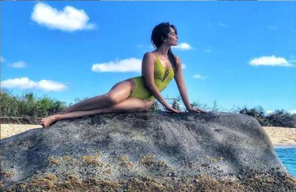 miss world manushi chhillar hot pics