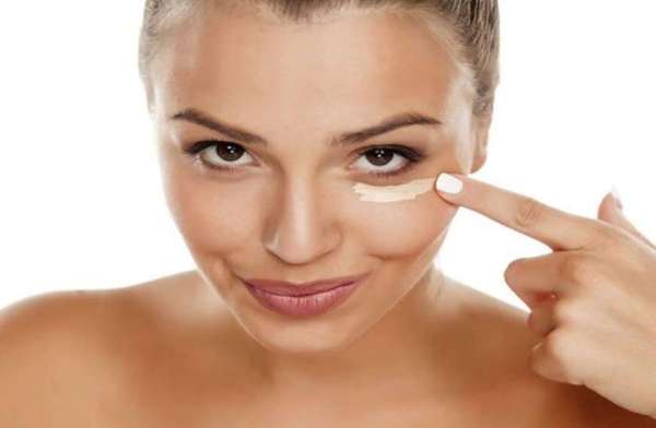 dark circles of eyes