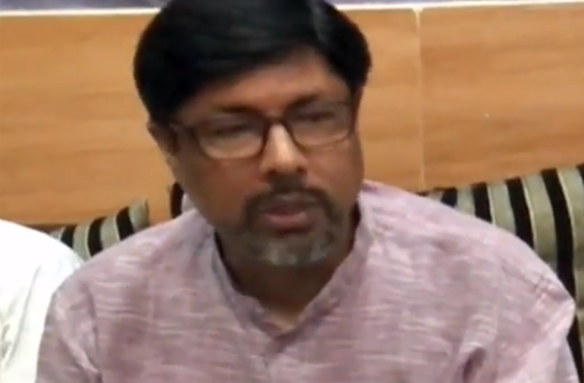 Pravin Prabhakar file photo