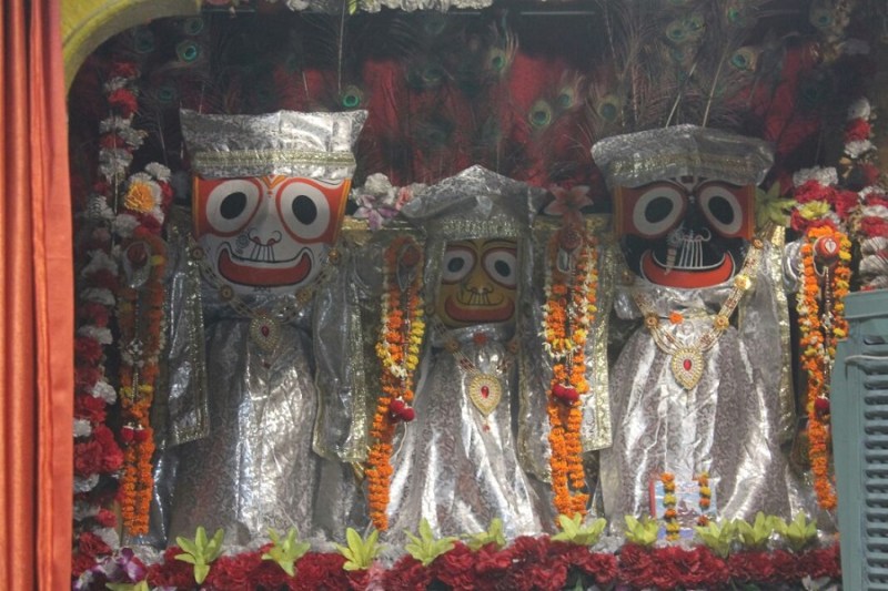 भगवान जगन्नाथ, बहन सुभद्रा और भैया बलभद्र