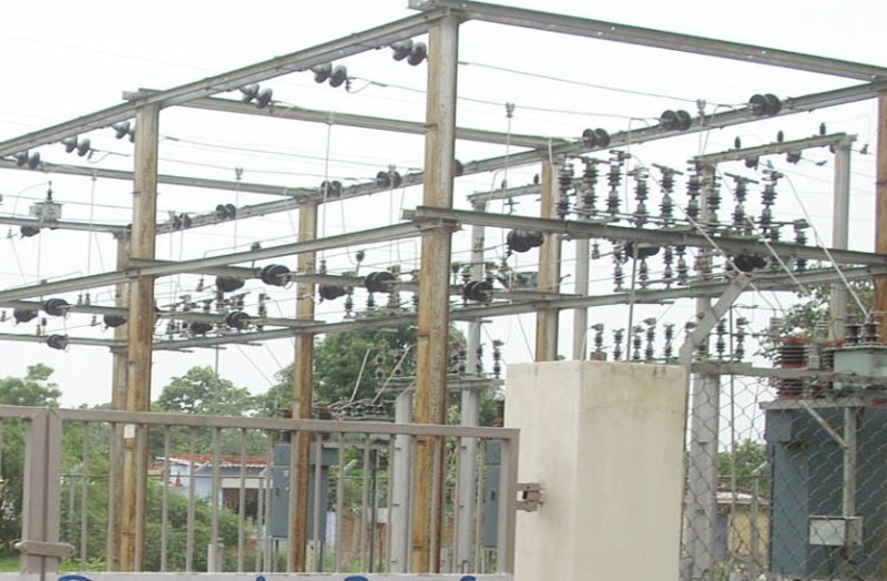 आखिर ऐसा क्या हुआ कि आधी रात को शिवाजी नगर सबस्टेशन का लोगों ने कर दिया घेराव, पढि़ए खबर...