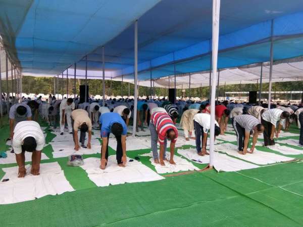 Yoga Day Chhattisgarh : करेंगे योग तो रहेंगे निरोग, इतने लोगों ने सीएसईबी फुटबॉल ग्राउंड में एक साथ किया योग,  देखिए तस्वीरों में...