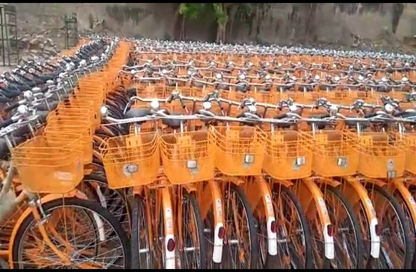 Bicycles to girls