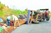Tractor-Trauly accident in alwar, 4 injured