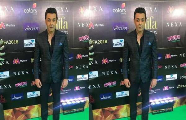 IIFA AWARDS 2018 stares in black dress