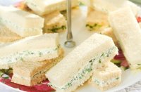 Creamy cheese sandwich