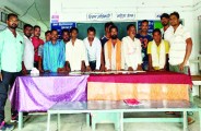 जुआरी दांव लगाने में थे मस्त, इतने में पहुंची पुलिस, 10 जुआरियों से 33 हजार जब्त