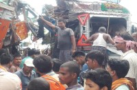 दो ट्रकों में भिड़ंत ऐसी कि दोनों ट्रकों के सामने के उड़ गए परखच्चे, दुर्घटना में घायल ट्रक चालकों की हालत गंभीर
