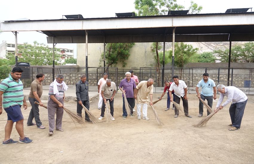 Cleanliness drive launched in Mokshadham