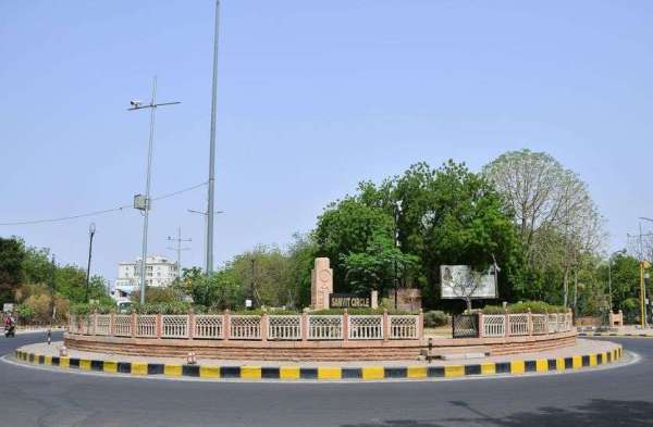 Crossroads And Road Remain Limited To Just Naming