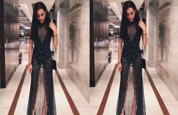 IIFA AWARDS 2018 bollywood stars look in IIFA 2018